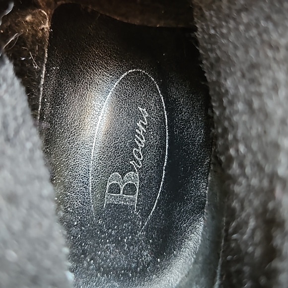 Brown's distressed leather buckle boots - Picture 7 of 8